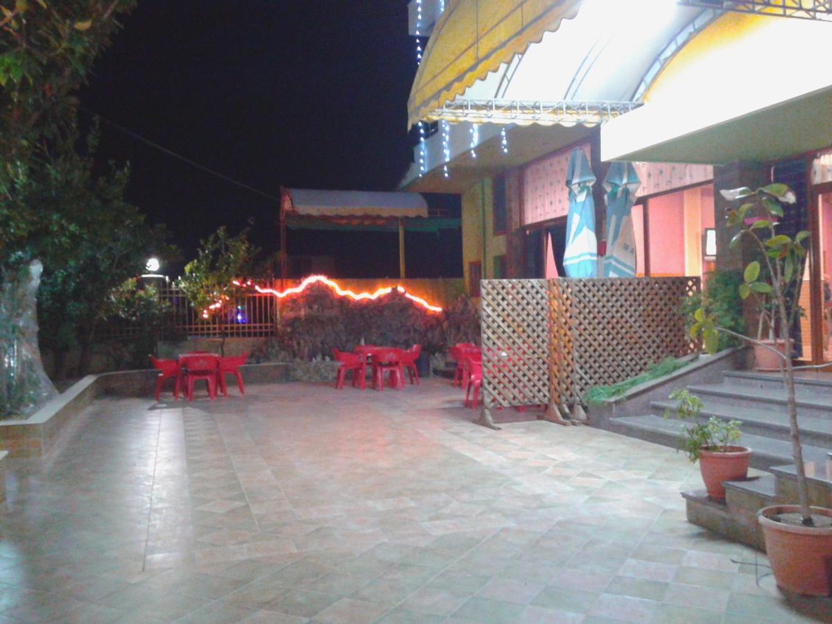 Hotel Gjeli Fier Buitenkant foto