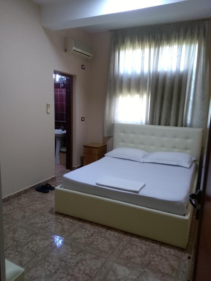 Hotel Gjeli Fier Buitenkant foto