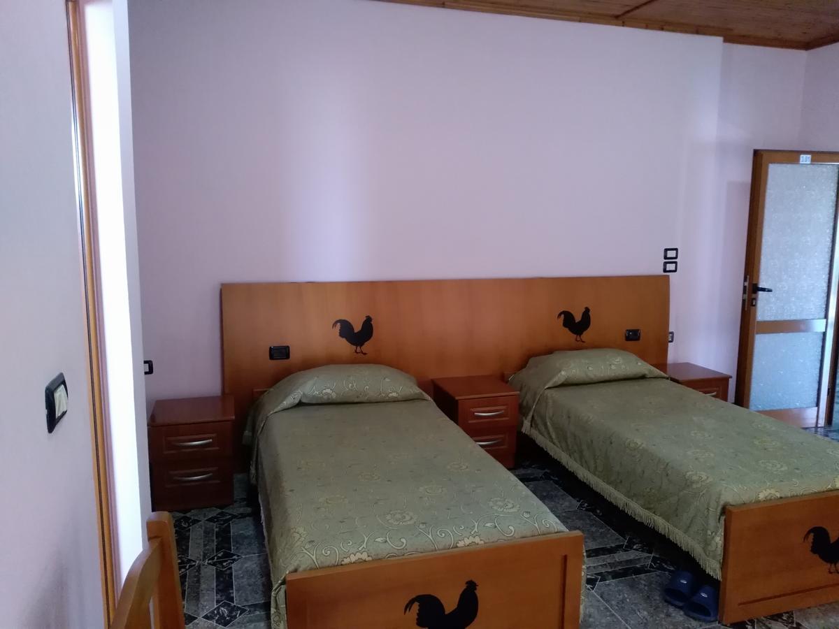 Hotel Gjeli Fier Buitenkant foto