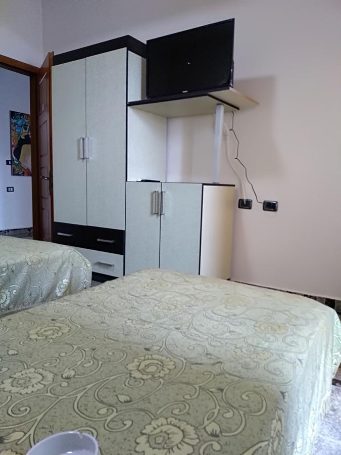 Hotel Gjeli Fier Buitenkant foto